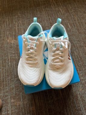 Gaviota 5 Hoka White Sneakers